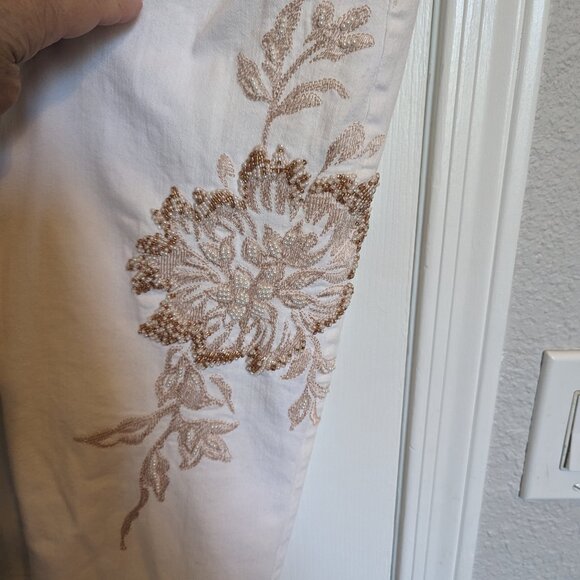 BEADED & Embr FLORAL Jeans | Natural & Tan | Chicos size 1 | 8 | STRETCH | EUC - Picture 2 of 11